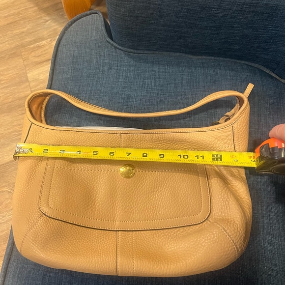 Coach Shoulder Bag - Picture 6 of 6